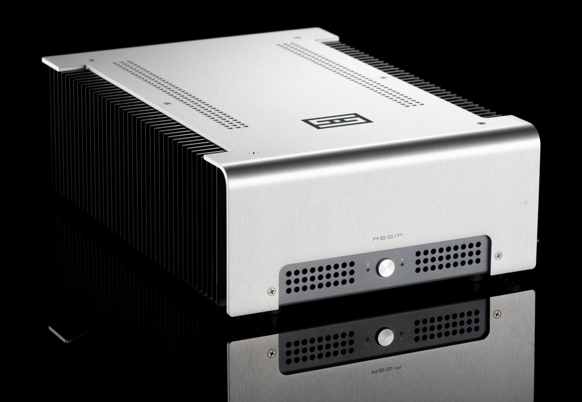 Schiit Aegir 2F, 30 watts of pure Class A for $949