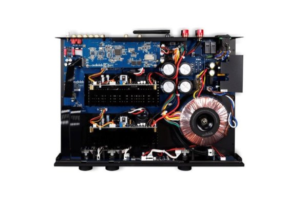 Audiolab 7000A Amplifier Internal View