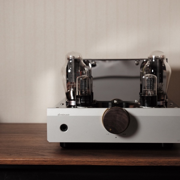 Layer Audio Design Gen-300B - Front View