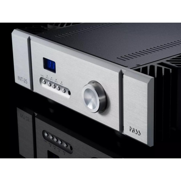 Pass Labs INT-25 - Front View