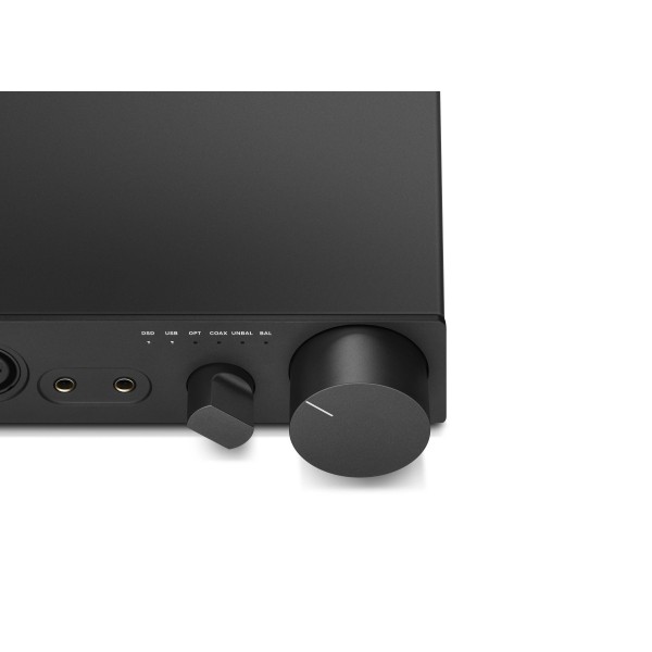 HDV 820 - Front View