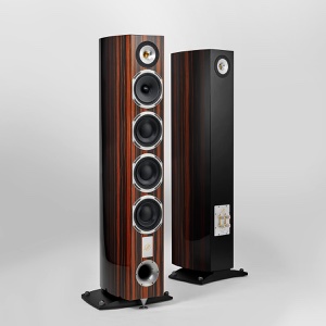 Triangle Magellan Quatuor 40th - Front View